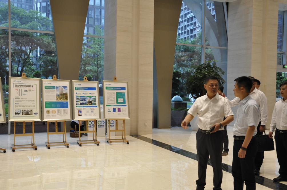 大陸希望公司副總裁程一峰一行到訪成都發(fā)展公司